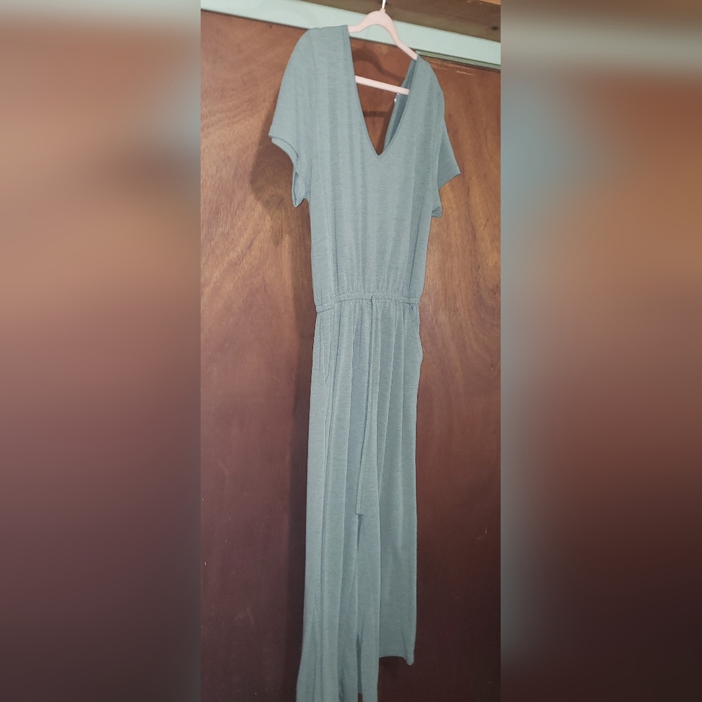 Ladies jumpsuit size large sage green